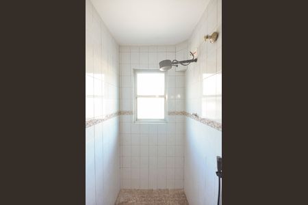 Casa à venda com 184m², 3 quartos e sem vaga Casa à venda com 184m², 3 quartos e sem vagaBanheiro 2