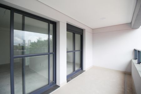 Apartamento à venda com 56m², 1 quarto e 1 vaga Apartamento à venda com 56m², 1 quarto e 1 vagaVaranda