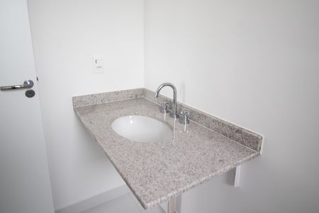 Apartamento à venda com 56m², 1 quarto e 1 vaga Apartamento à venda com 56m², 1 quarto e 1 vagaBanheiro da Suíte