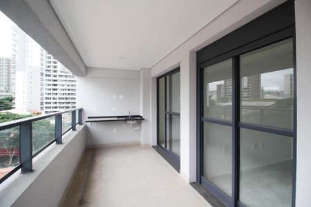 Apartamento à venda com 56m², 1 quarto e 1 vaga Apartamento à venda com 56m², 1 quarto e 1 vagaVaranda