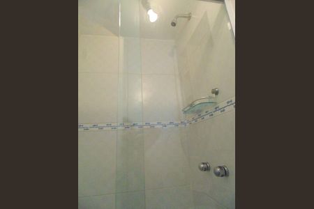 Apartamento à venda com 55m², 2 quartos e 1 vaga Apartamento à venda com 55m², 2 quartos e 1 vagaBanheiro