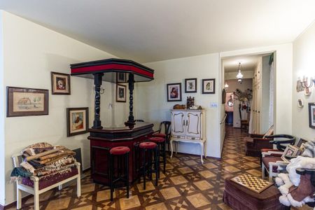 Apartamento para alugar com 208m², 3 quartos e 2 vagas Apartamento para alugar com 208m², 3 quartos e 2 vagasSala