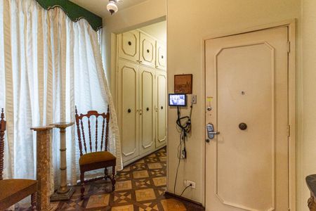 Apartamento para alugar com 208m², 3 quartos e 2 vagas Apartamento para alugar com 208m², 3 quartos e 2 vagasEntrada da Sala
