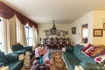 Apartamento para alugar com 208m², 3 quartos e 2 vagas Apartamento para alugar com 208m², 3 quartos e 2 vagasSala