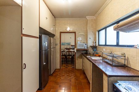Apartamento para alugar com 208m², 3 quartos e 2 vagas Apartamento para alugar com 208m², 3 quartos e 2 vagasCozinha