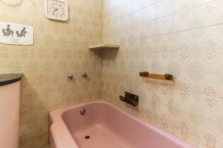 Apartamento para alugar com 208m², 3 quartos e 2 vagas Apartamento para alugar com 208m², 3 quartos e 2 vagasBanheiro da Suíte