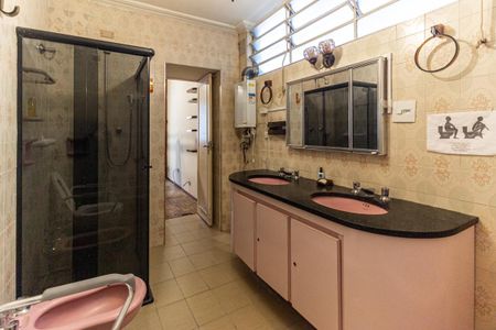 Banheiro da Suíte de apartamento para alugar com 3 quartos, 208m² em Santa Cecilia, São Paulo