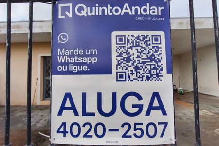 Casa para alugar com 250m², 3 quartos e 2 vagas Casa para alugar com 250m², 3 quartos e 2 vagasPLACA INSTALADA NA FACHADA