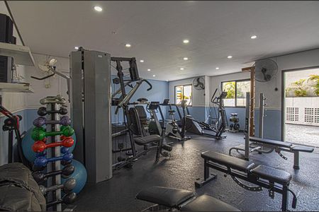 Apartamento à venda com 70m², 3 quartos e 2 vagas Apartamento à venda com 70m², 3 quartos e 2 vagasacademia_1