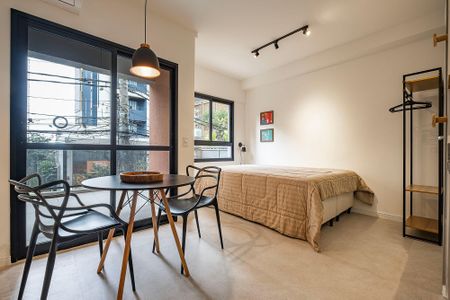 Studio para alugar com 35m², 1 quarto e sem vaga Studio para alugar com 35m², 1 quarto e sem vagaStudio