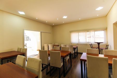 Apartamento à venda com 68m², 2 quartos e 1 vaga Apartamento à venda com 68m², 2 quartos e 1 vagaÁrea comum - Salão de festas