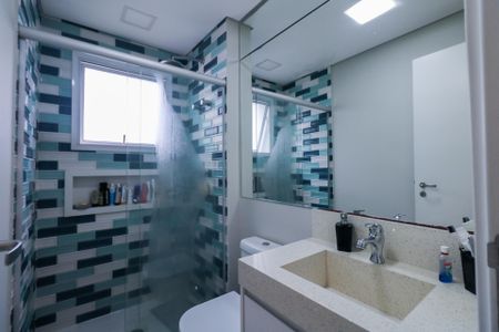 Apartamento à venda com 198m², 4 quartos e 3 vagas Apartamento à venda com 198m², 4 quartos e 3 vagasBanheiro da Suíte 2