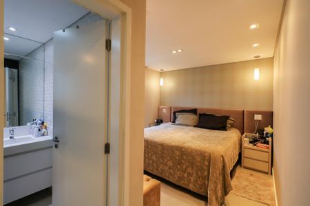 Apartamento à venda com 198m², 4 quartos e 3 vagas Apartamento à venda com 198m², 4 quartos e 3 vagasSuíte 1