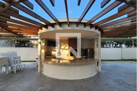 Apartamento à venda com 198m², 4 quartos e 3 vagas Apartamento à venda com 198m², 4 quartos e 3 vagasChurrasqueira