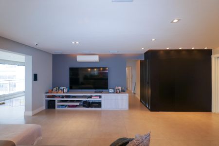 Apartamento à venda com 198m², 4 quartos e 3 vagas Apartamento à venda com 198m², 4 quartos e 3 vagasSala