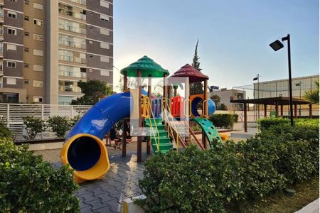 Apartamento à venda com 198m², 4 quartos e 3 vagas Apartamento à venda com 198m², 4 quartos e 3 vagasPlayground