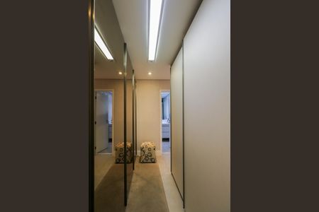 Apartamento à venda com 198m², 4 quartos e 3 vagas Apartamento à venda com 198m², 4 quartos e 3 vagasSuíte 1