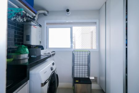Apartamento à venda com 198m², 4 quartos e 3 vagas Apartamento à venda com 198m², 4 quartos e 3 vagasÁrea de Serviço