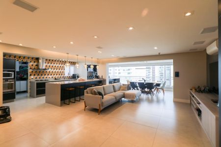 Apartamento à venda com 198m², 4 quartos e 3 vagas Apartamento à venda com 198m², 4 quartos e 3 vagasSala