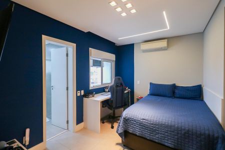 Apartamento à venda com 198m², 4 quartos e 3 vagas Apartamento à venda com 198m², 4 quartos e 3 vagasSuíte 3