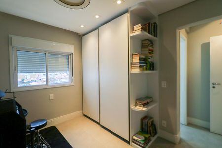 Apartamento à venda com 198m², 4 quartos e 3 vagas Apartamento à venda com 198m², 4 quartos e 3 vagasSuíte 2