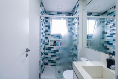 Apartamento à venda com 198m², 4 quartos e 3 vagas Apartamento à venda com 198m², 4 quartos e 3 vagasBanheiro da Suíte 2