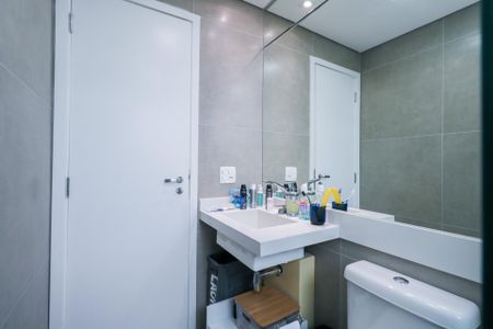 Apartamento à venda com 198m², 4 quartos e 3 vagas Apartamento à venda com 198m², 4 quartos e 3 vagasBanheiro da Suíte 3