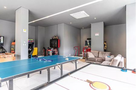 Apartamento à venda com 198m², 4 quartos e 3 vagas Apartamento à venda com 198m², 4 quartos e 3 vagasSalão de jogos