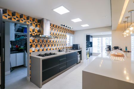 Apartamento à venda com 198m², 4 quartos e 3 vagas Apartamento à venda com 198m², 4 quartos e 3 vagasCozinha