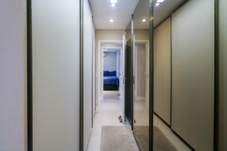 Apartamento à venda com 198m², 4 quartos e 3 vagas Apartamento à venda com 198m², 4 quartos e 3 vagasSuíte 1