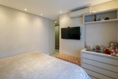 Apartamento à venda com 198m², 4 quartos e 3 vagas Apartamento à venda com 198m², 4 quartos e 3 vagasSuíte 1