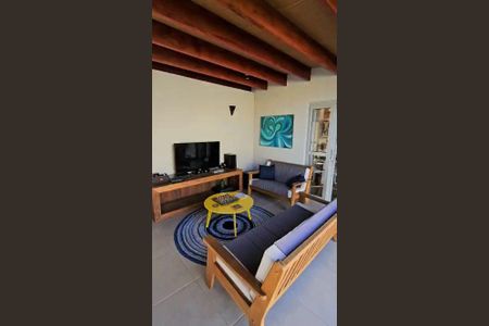 Casa de condomínio à venda com 265m², 3 quartos e 4 vagas