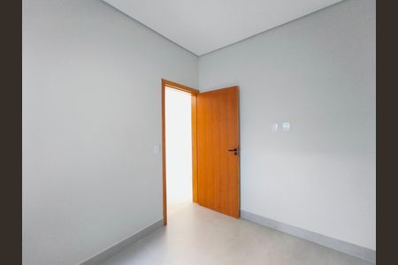 Casa de condomínio à venda com 140m², 3 quartos e 4 vagas