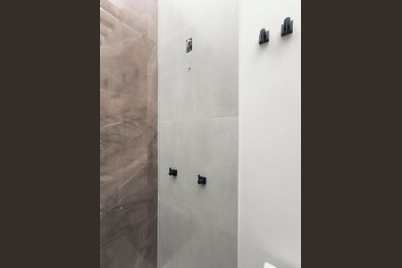 Casa de condomínio à venda com 140m², 3 quartos e 4 vagas