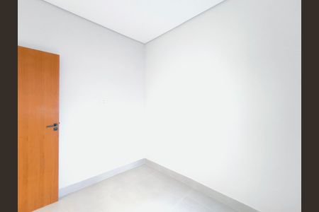 Casa de condomínio à venda com 140m², 3 quartos e 4 vagas