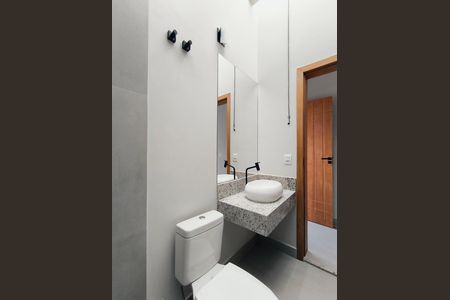 Casa de condomínio à venda com 140m², 3 quartos e 4 vagas
