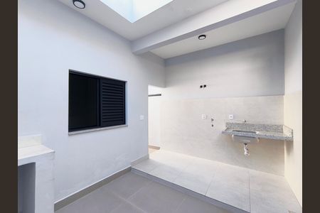 Casa de condomínio à venda com 140m², 3 quartos e 4 vagas