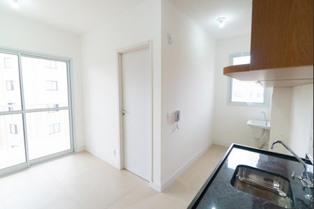 Apartamento à venda com 42m², 2 quartos e 1 vagaCozinha e Área de Serviço