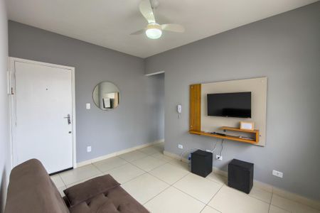 Sala de apartamento para alugar com 1 quarto, 45m² em Guilhermina, Praia Grande