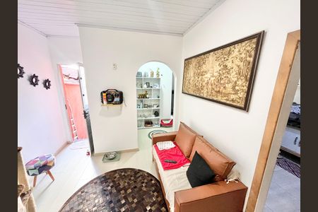 Sala de casa à venda com 2 quartos, 70m² em Jardim das Laranjeiras, São Paulo