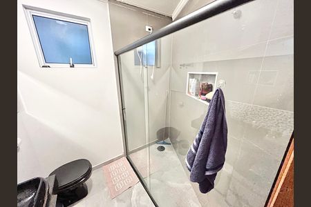 Casa à venda com 70m², 2 quartos e sem vaga Casa à venda com 70m², 2 quartos e sem vagaBanheiro
