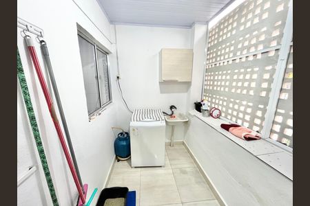Casa à venda com 70m², 2 quartos e sem vaga Casa à venda com 70m², 2 quartos e sem vagaÁrea de Serviço