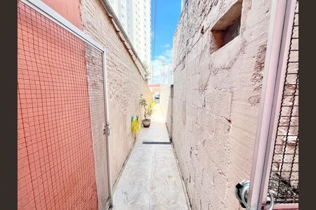 Casa à venda com 70m², 2 quartos e sem vaga Casa à venda com 70m², 2 quartos e sem vagaEntrada