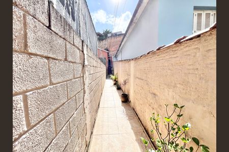 Casa à venda com 70m², 2 quartos e sem vaga Casa à venda com 70m², 2 quartos e sem vagaEntrada