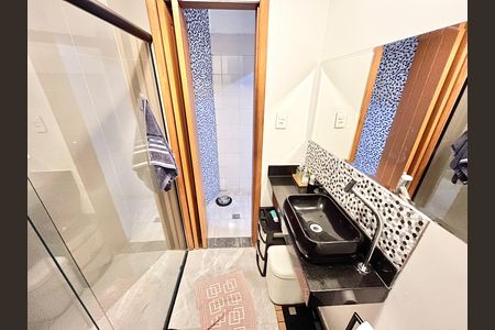 Casa à venda com 70m², 2 quartos e sem vaga Casa à venda com 70m², 2 quartos e sem vagaBanheiro