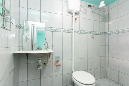 Casa para alugar com 55m², 2 quartos e sem vaga Casa para alugar com 55m², 2 quartos e sem vagaBanheiro da Suíte