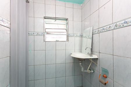 Casa para alugar com 55m², 2 quartos e sem vaga Casa para alugar com 55m², 2 quartos e sem vagaBanheiro da Suíte
