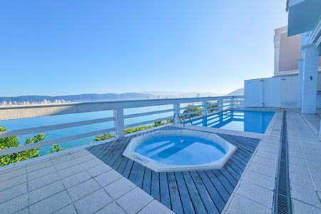 Casa para alugar com 290m², 4 quartos e 3 vagas