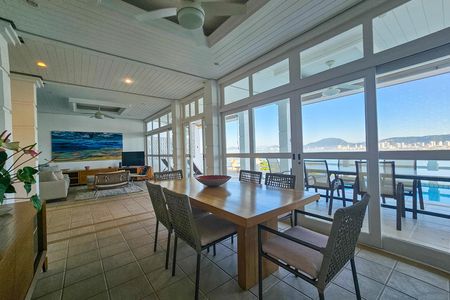 Casa para alugar com 290m², 4 quartos e 3 vagas