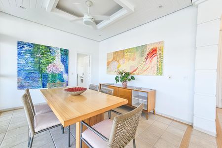 Casa para alugar com 290m², 4 quartos e 3 vagas